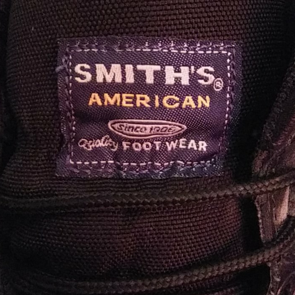 Smith's Boots - Picture 2 of 10
